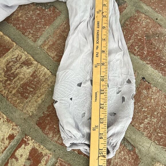 ASTR The Label Purple Blouse Laser Cut Puff Sleeve Boho Crop Small - Picture 7 of 7